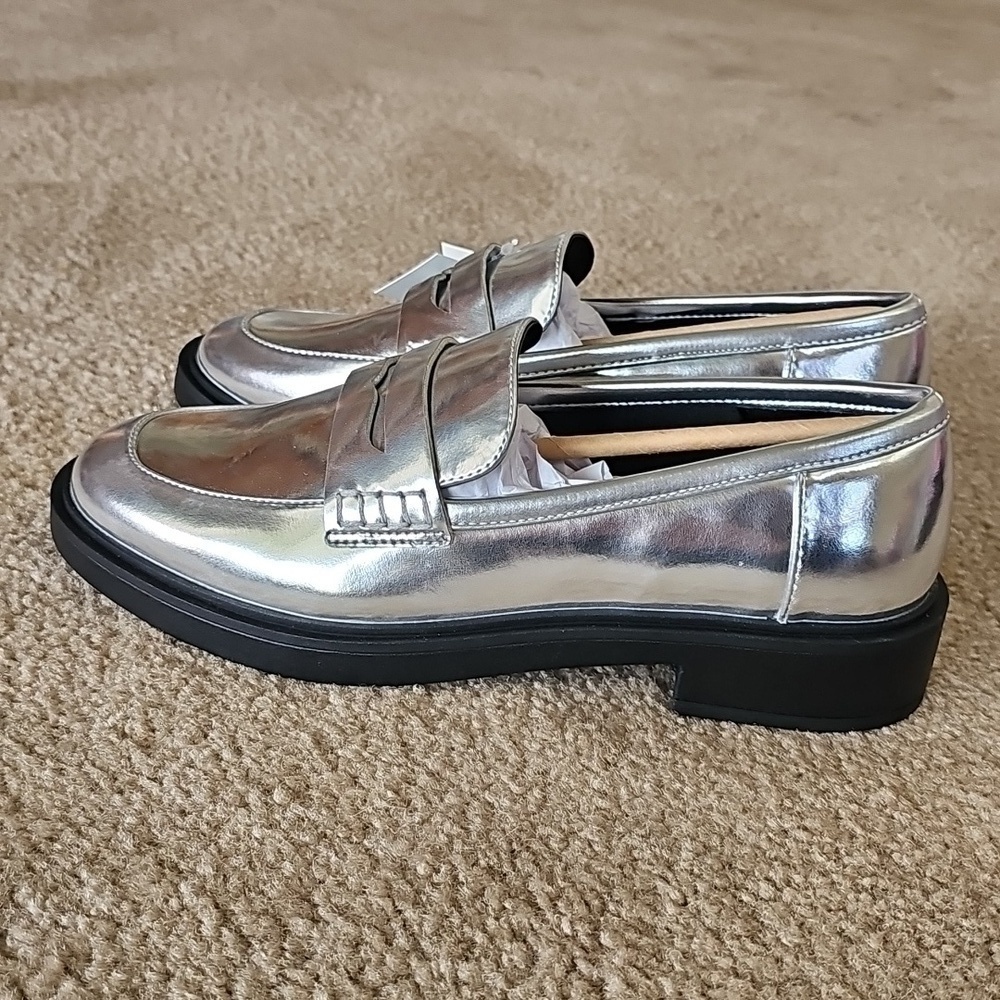 Jordan Loafer Flats Silver Women's Size 7
